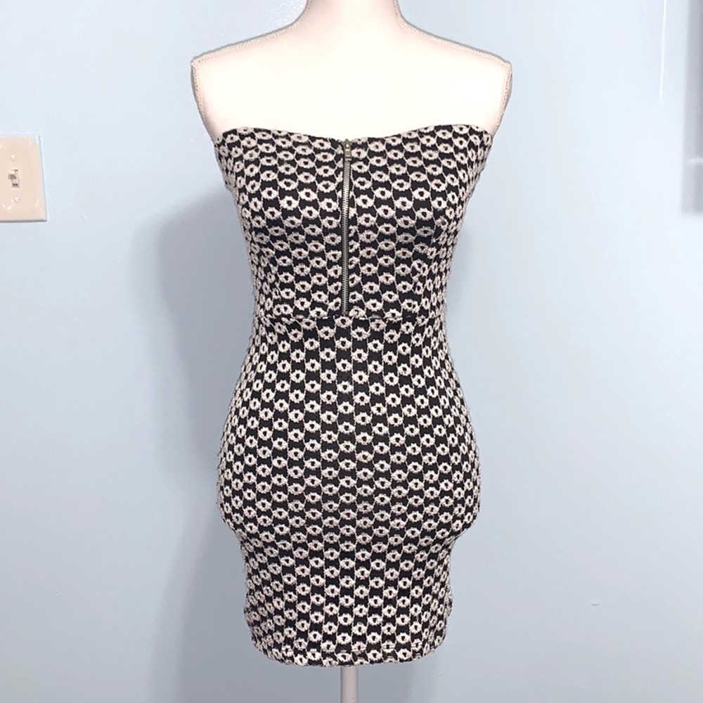 Black & White Strapless bodycon Mini dress